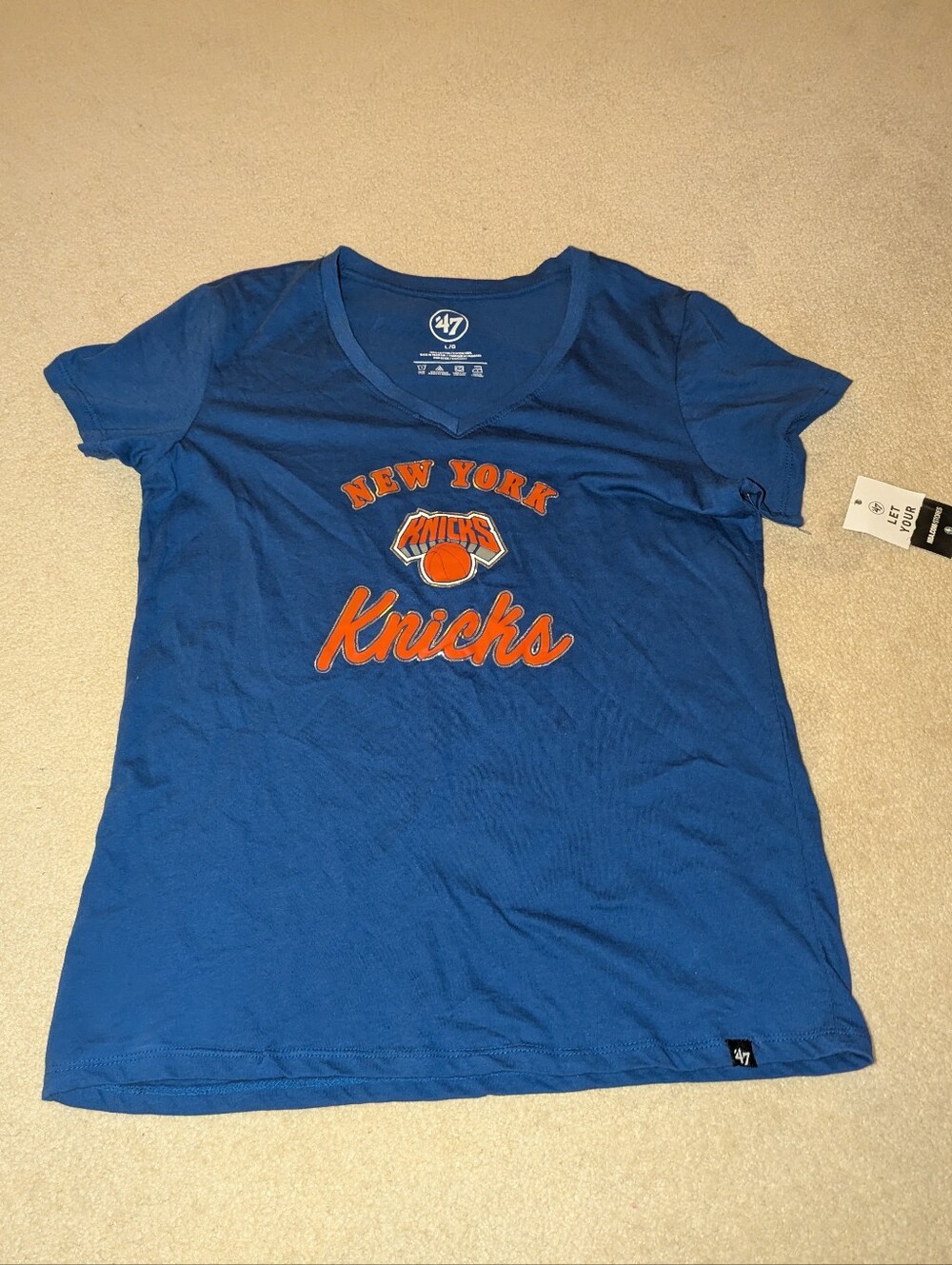 Nwt 47 New York Knicks Women's sz L v-neck top